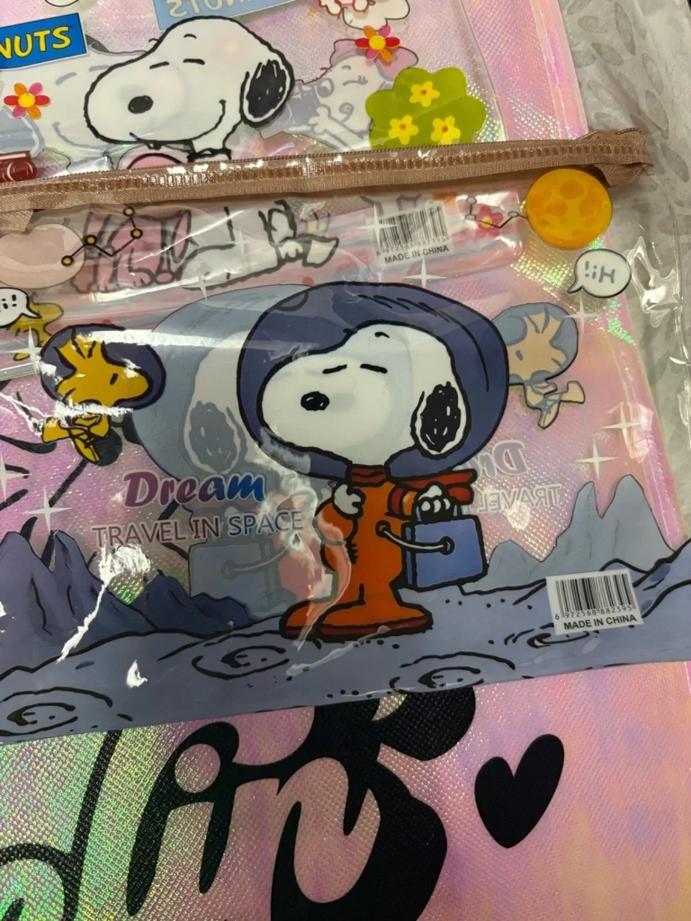Peanuts Iridescent Pink Tote Bag with Snoopy Graphic and Matching Pouches - Picture 3 of 5